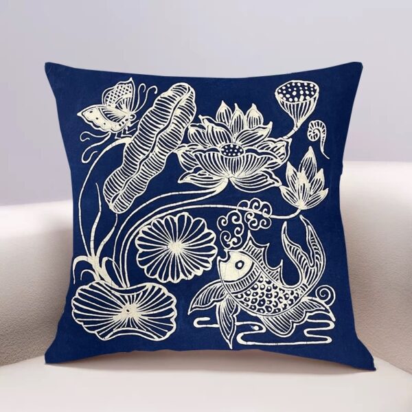 Miao batik -pillow - Image 4