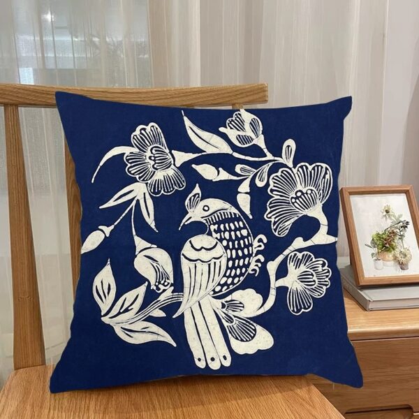 Miao batik -pillow - Image 2